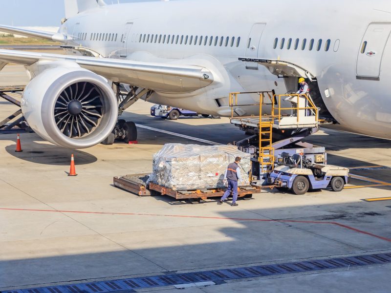 Seven key benefits of using international air freight services